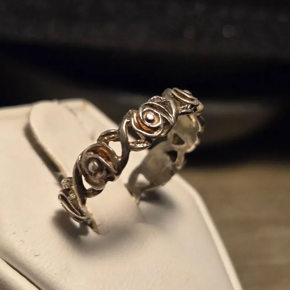 Roses vintage sterling silver ring sz 7.5